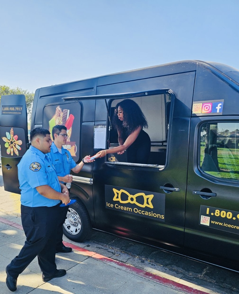 Book Your Ice Cream Truck for Corporate Event In Los Angeles