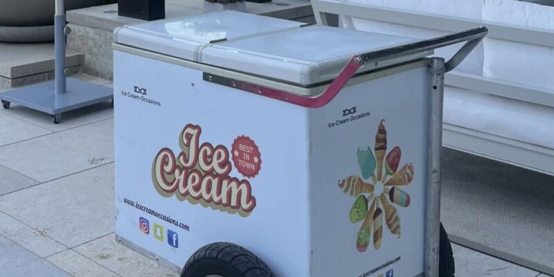 Book Your Ice Cream Cart in Los Angeles Today!