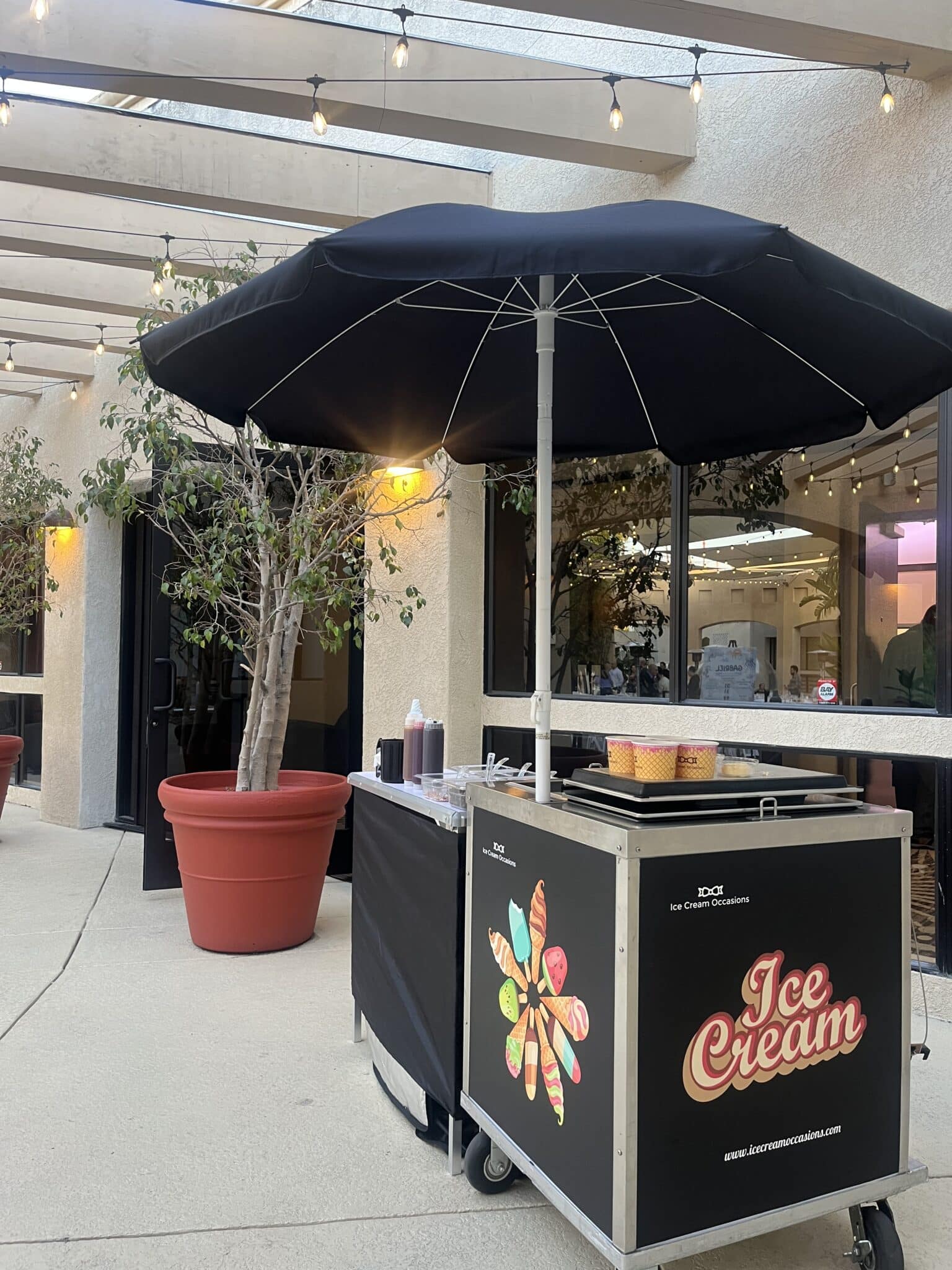 Book the Best Ice Cream Cart & Truck Catering in Long Beach